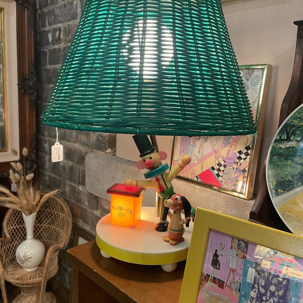 Green Wicker Shade Lamp with clown and dog